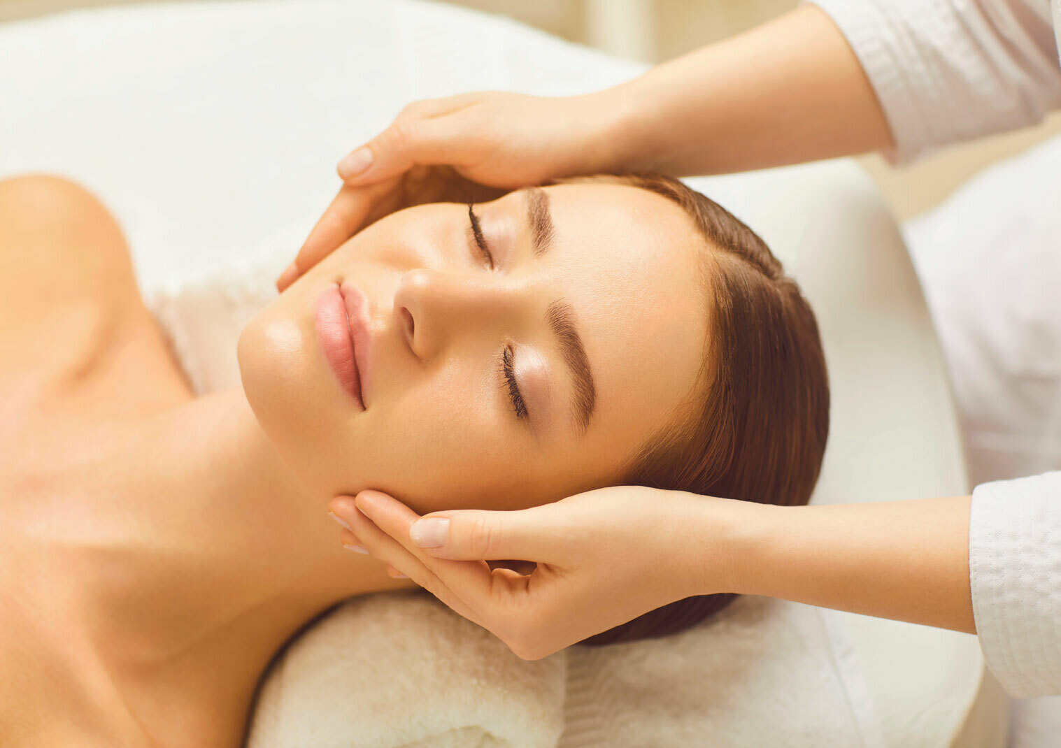 Cheias de Charme 37% off Collagen Radio Frequency Facial Treatment