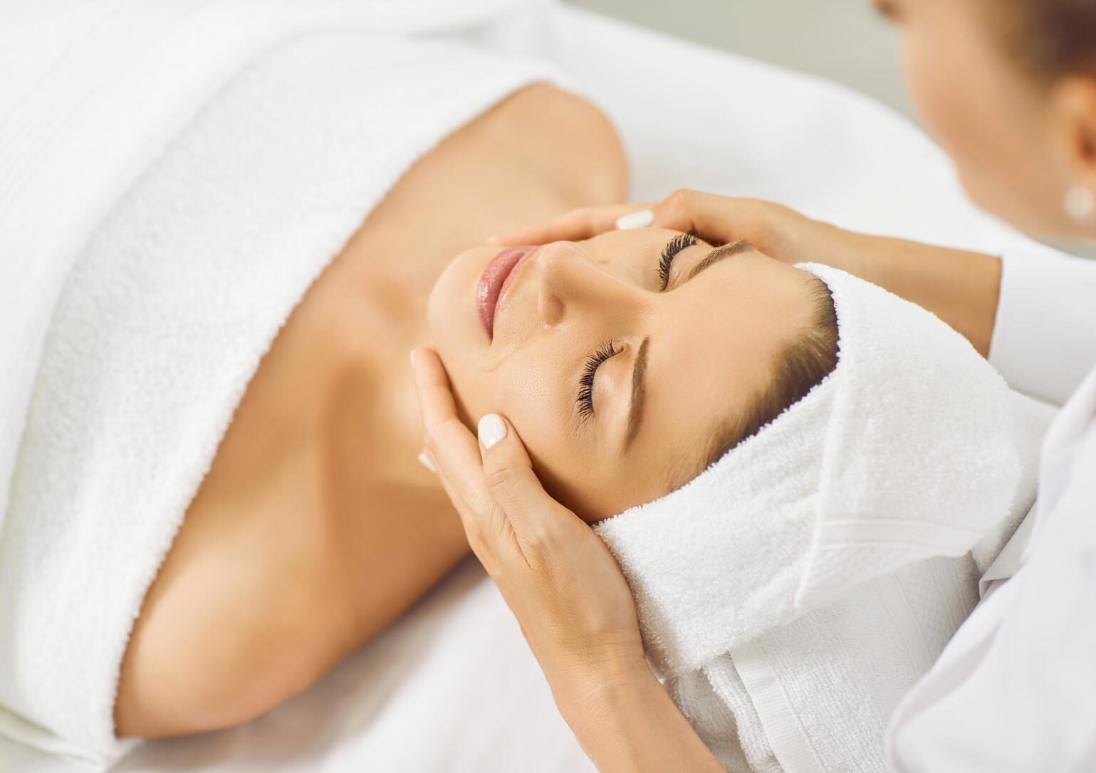 La Femme Beauty 25% off Prescriptive Facial With Back, Neck & Shoulder Massage