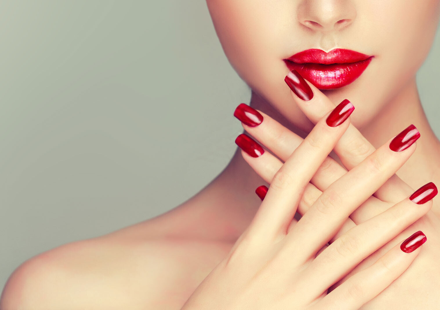 Cheias de Charme 36% off Gelish Manicure Shape & Polish