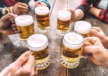 Conversation au pub - May