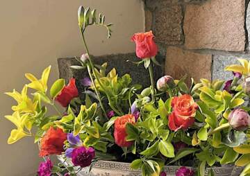 Ikebana-Inspired Flower Arranging Workshop