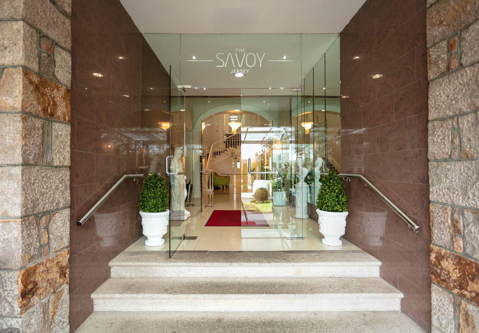23% off The Savoy Hotel Sunday Lunch with a Glass of Wine