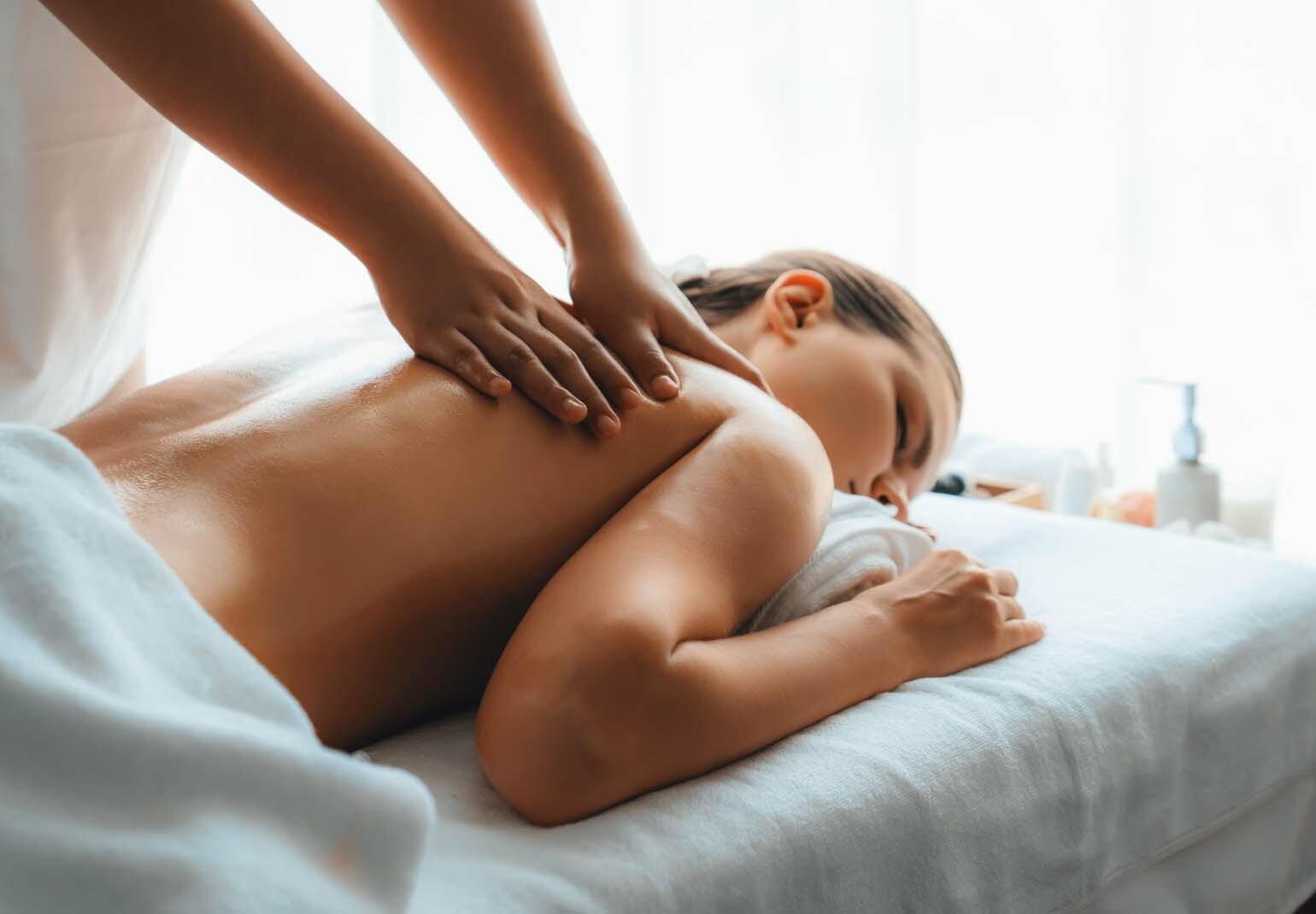 Cheias de Charme 43% off 30 Minute Back Massage