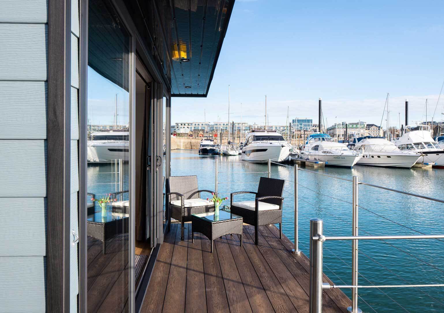 25% off 3 or 4 Night Floating Experience at The Shells