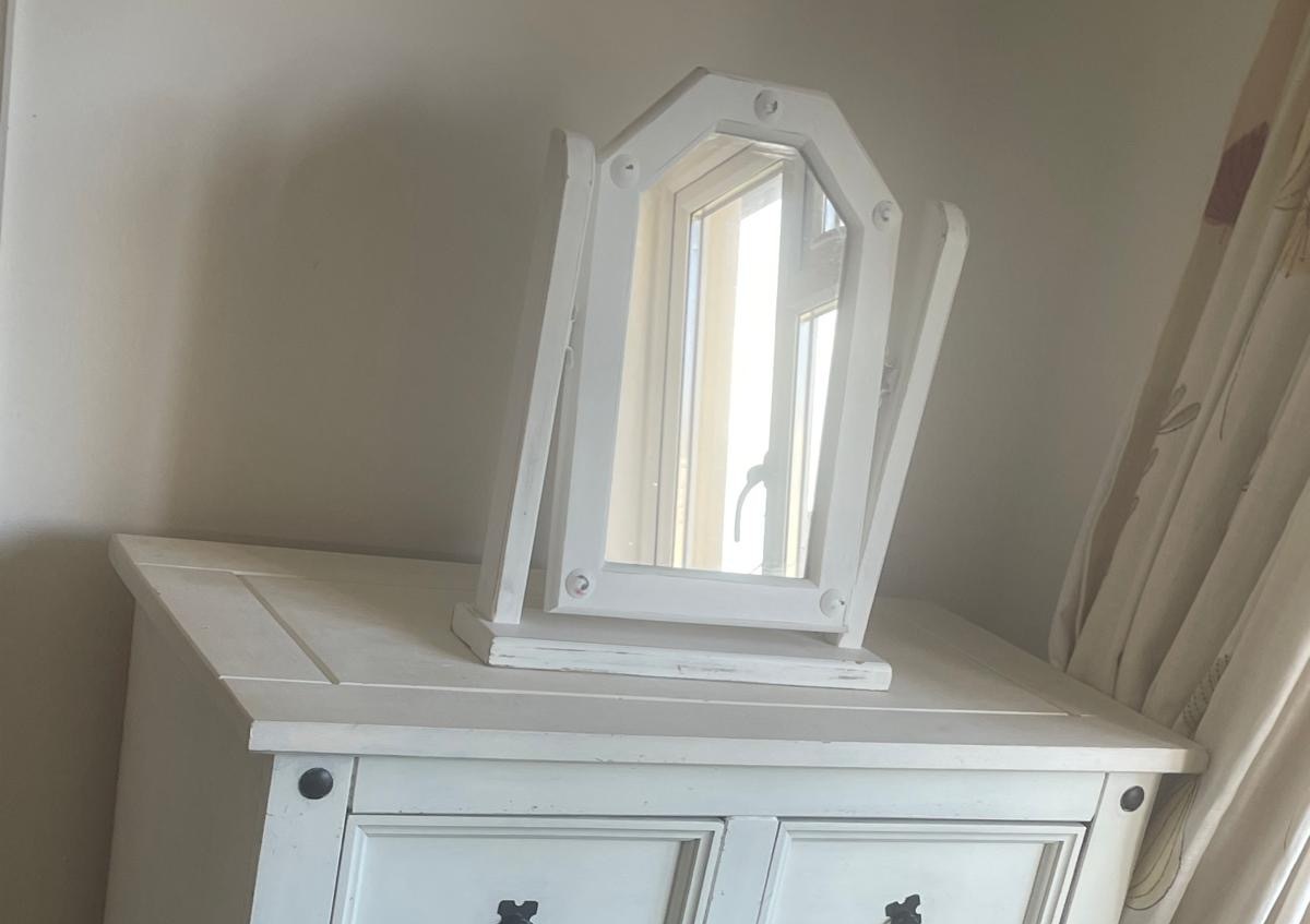Chest of drawers and mirror DELIVERY POSSIBLE Jersey Chest of
