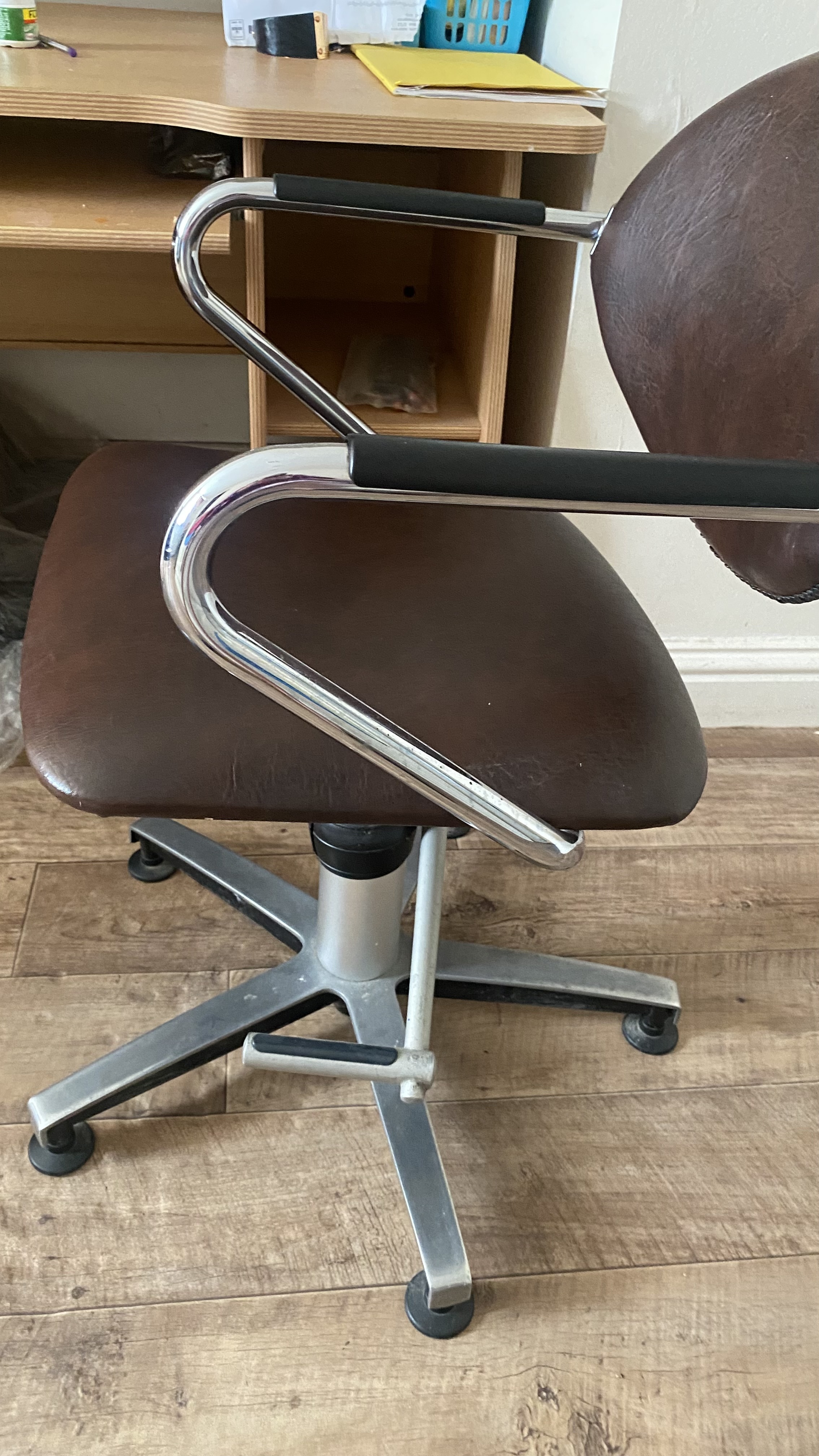 Hairdresser chair Jersey Chairs Furniture Jersey Insight